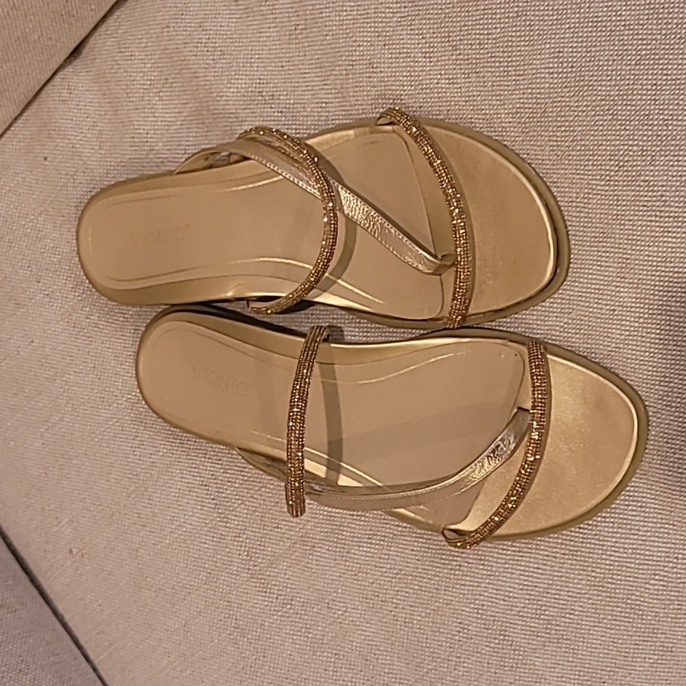 VIONIC PRISM SANDALS 9